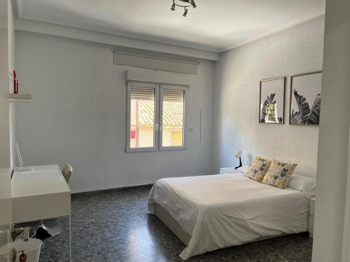 Casa Compartida Villanueva de Gállego Exteriör bild